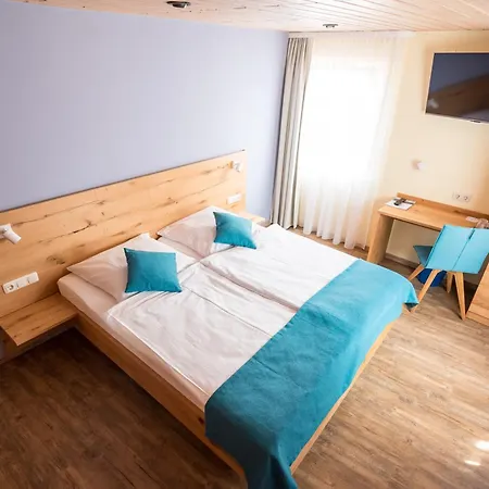 Weingut & Gaestehaus Julianenhof Nierstein