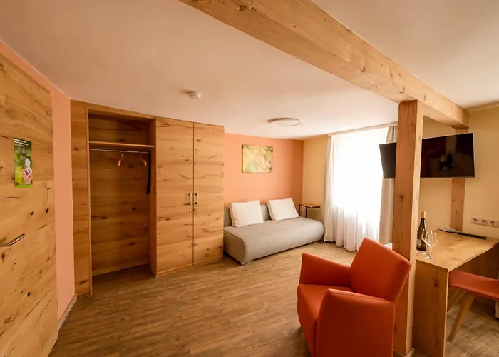 Weingut & Gaestehaus Julianenhof Herberg Nierstein