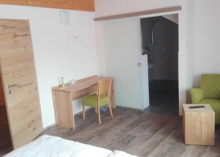 Weingut & Gaestehaus Julianenhof Nierstein